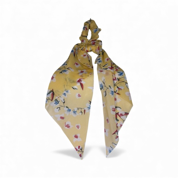 NWOT Yellow Floral Scrunchie Hair Scarf – Vibrant Chic Hair Accessory - Picture 1 of 2